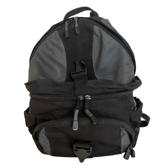 TAMRAC SAS Professional Padded Camera Backpack BLACK/GREY 15” - Picture 9 of 13